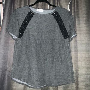 Dark grey tee